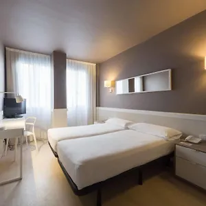** Hotel Paral-lel España