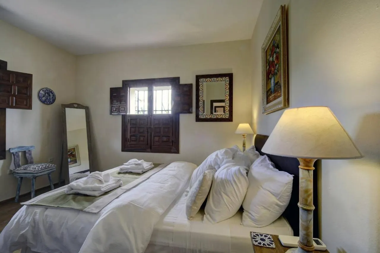 Private 10 Bedroom Nr Marbella, Villa Candela Benahavís Španělsko