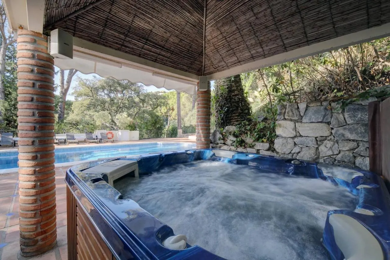Private 10 Bedroom Nr Marbella, Villa Candela Benahavís 0*,  Španělsko